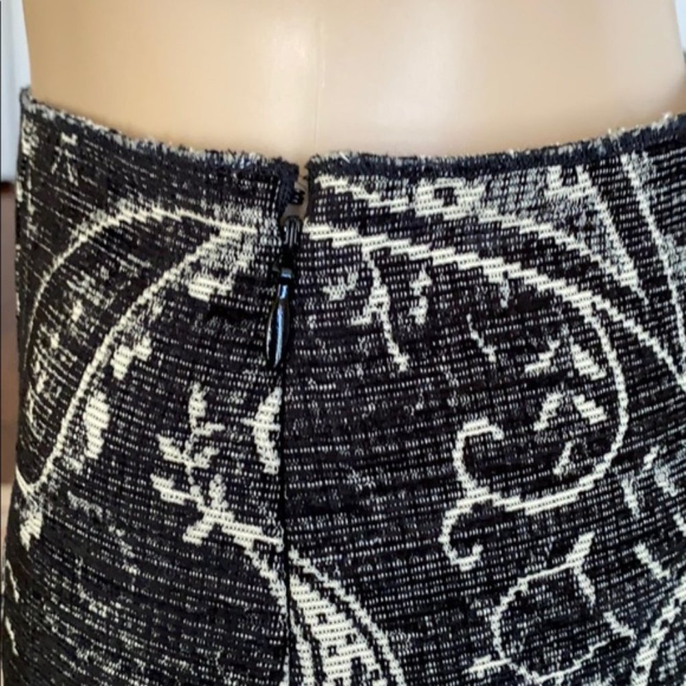 Pollini paisley print black jacquard skirt with glass beads at hem NWOT - Picture 6 of 15